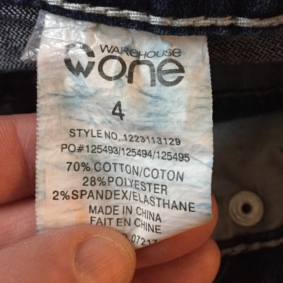 Ladies Denim shorts, size 4 - Picture 6 of 7